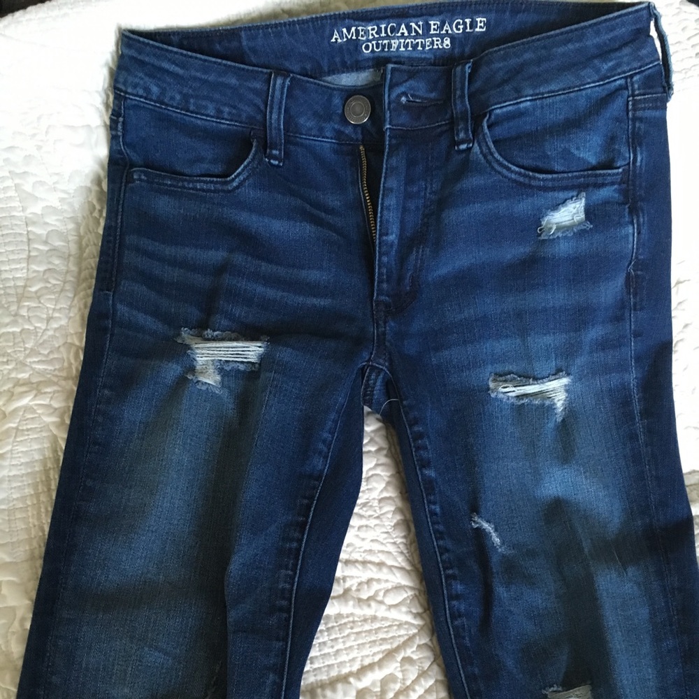 American eagle distressed jeggings